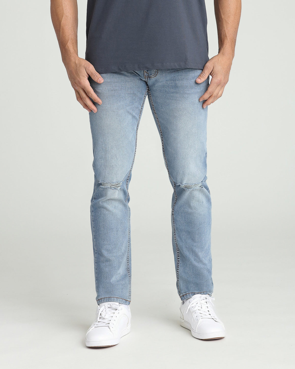 Athletic Fit / Ice (Ripped - Light Tint)