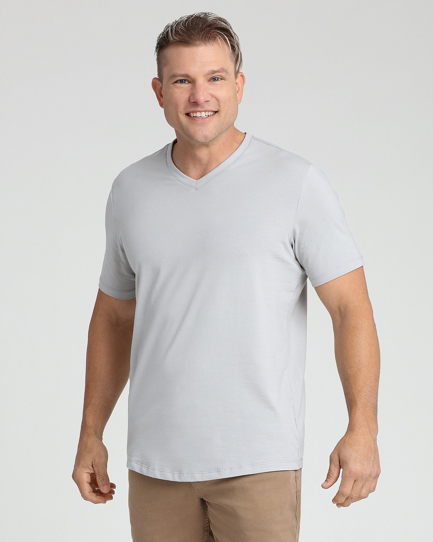 Organic V-Neck T-Shirt / Light Grey