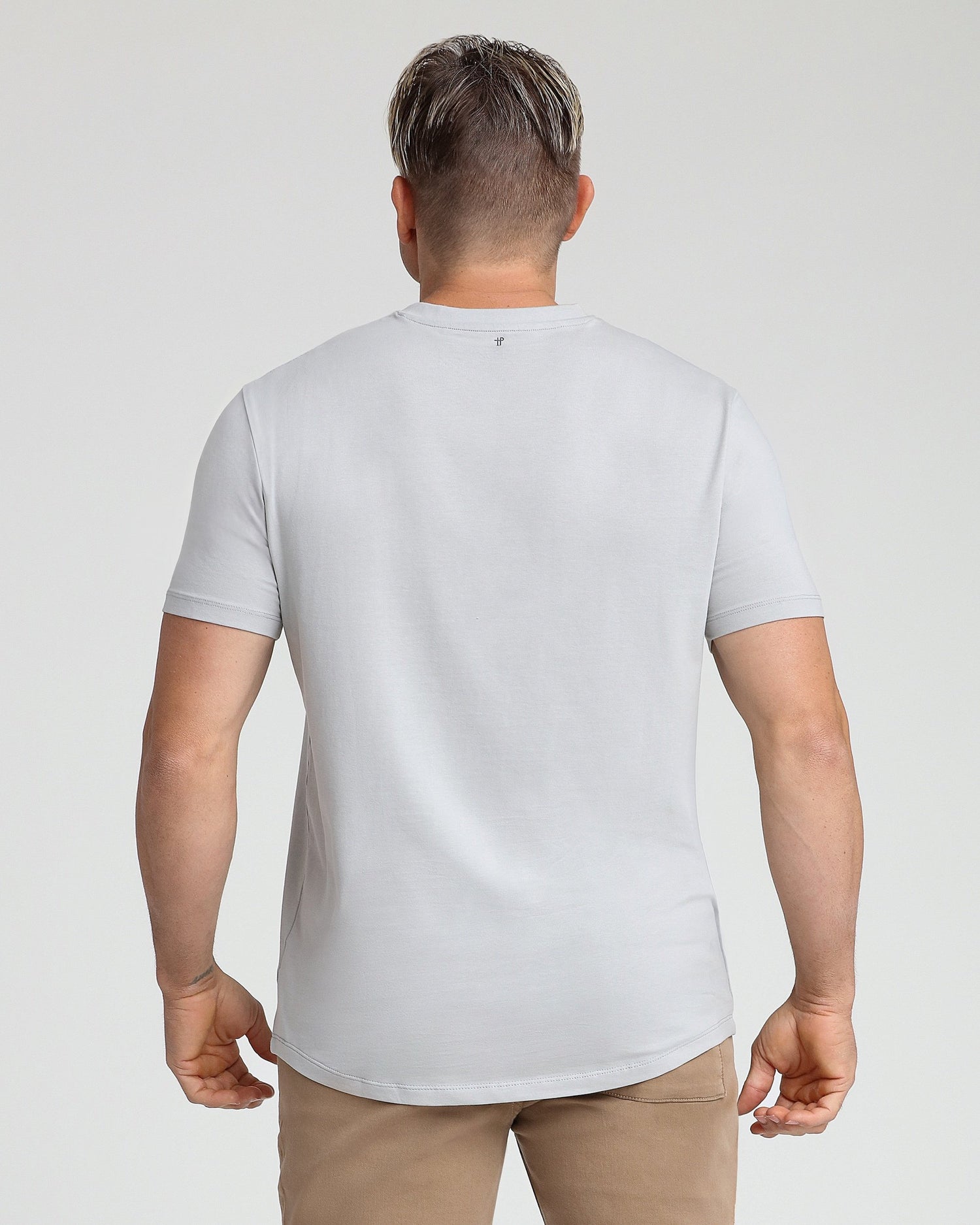 Organic V-Neck T-Shirt / Light Grey