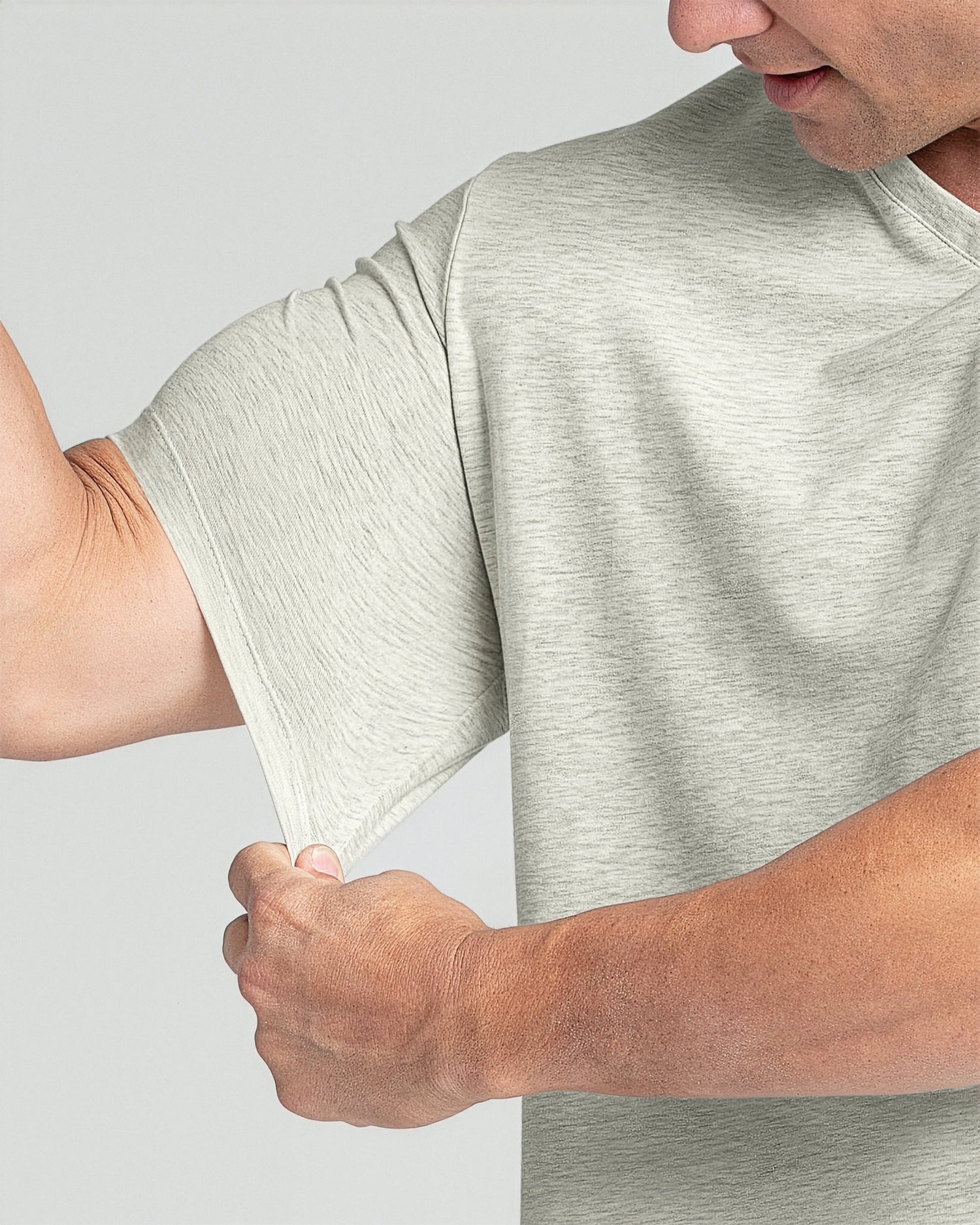 Organic V-Neck T-Shirt / Oatmeal Heather