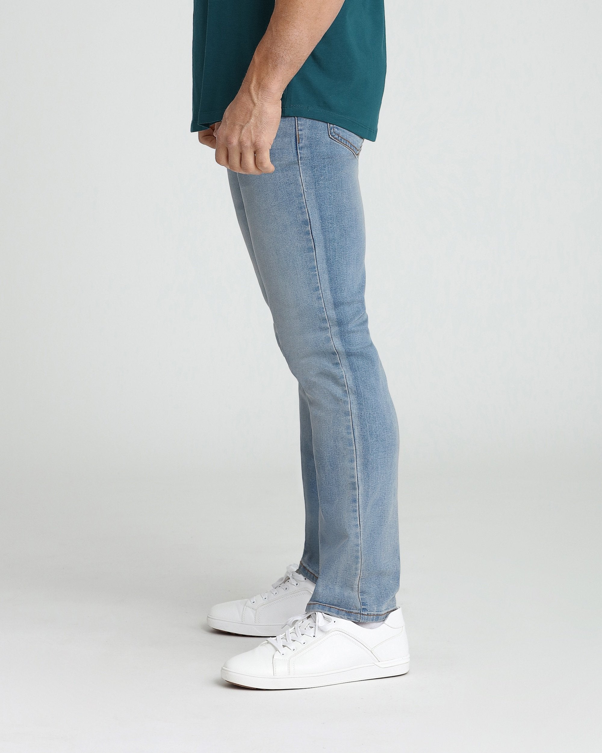 Relaxed Fit / Sky - Blue Jeans | The Perfect Jean