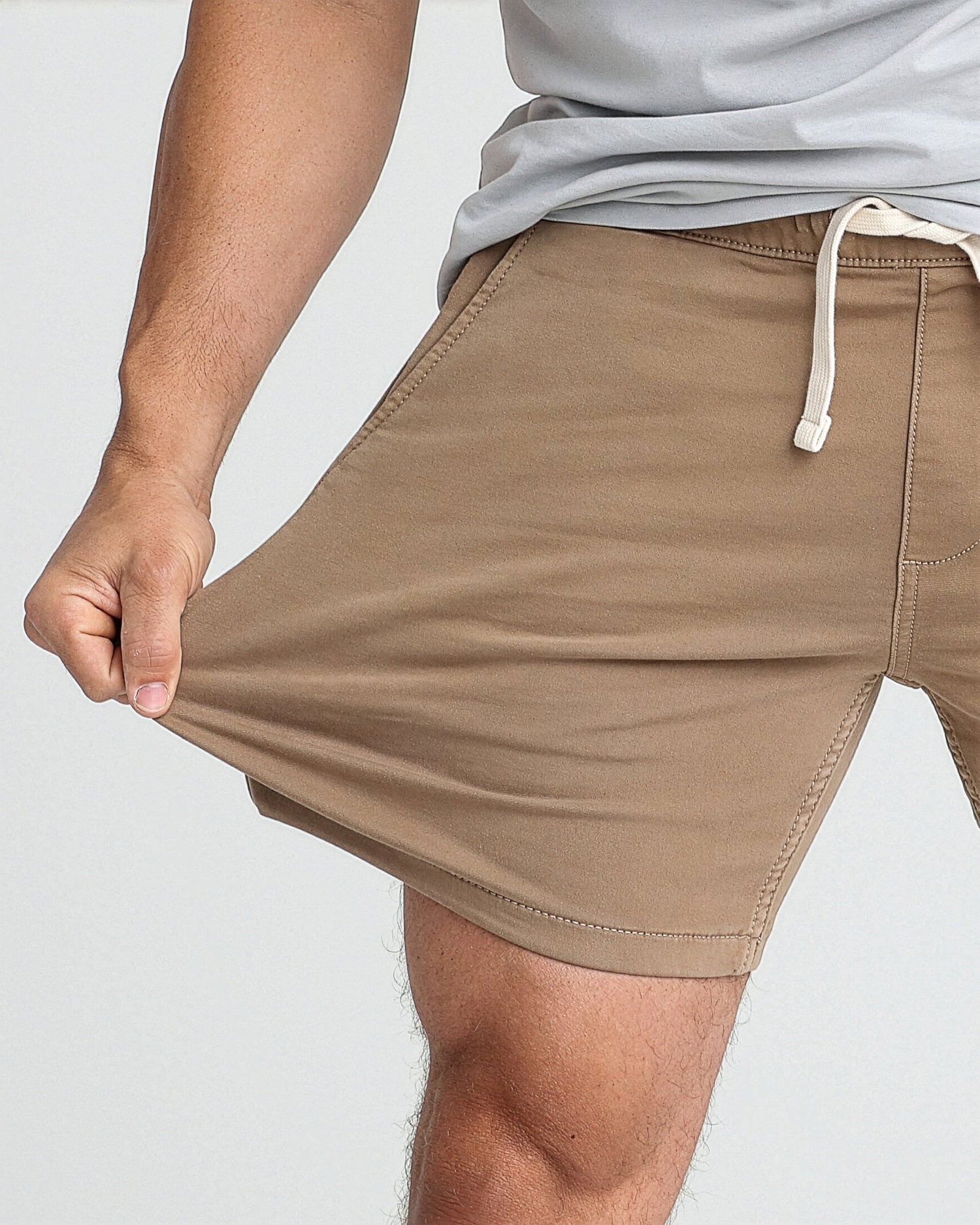 Everyday Comfort Shorts (Slim Fit) / Dark Khaki