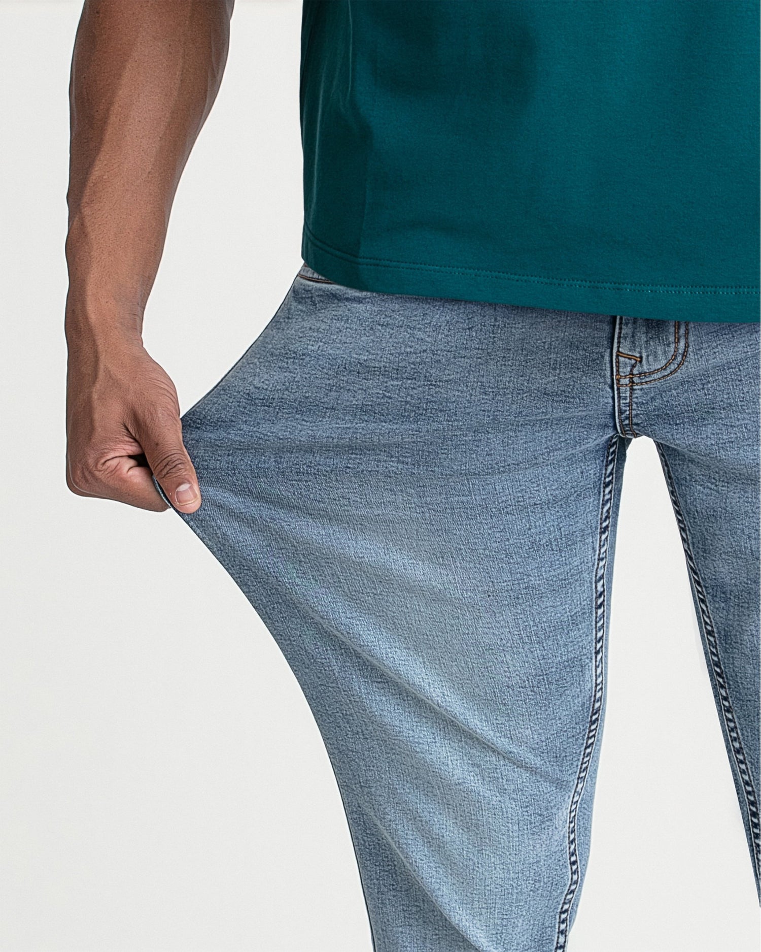 Slim Fit / Sky (Light Blue)