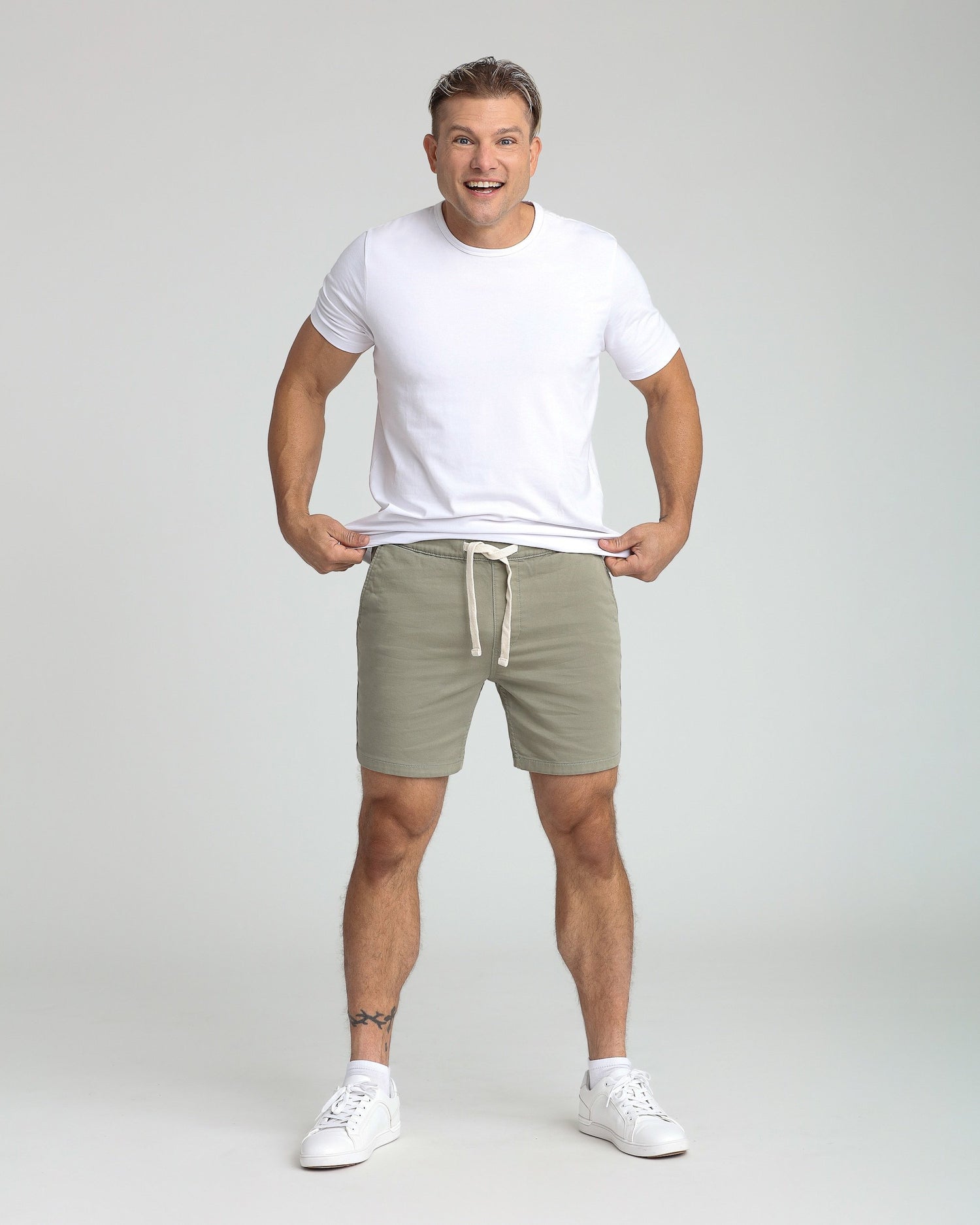 Everyday Comfort Shorts (Slim Fit) / Sage (Light Green)
