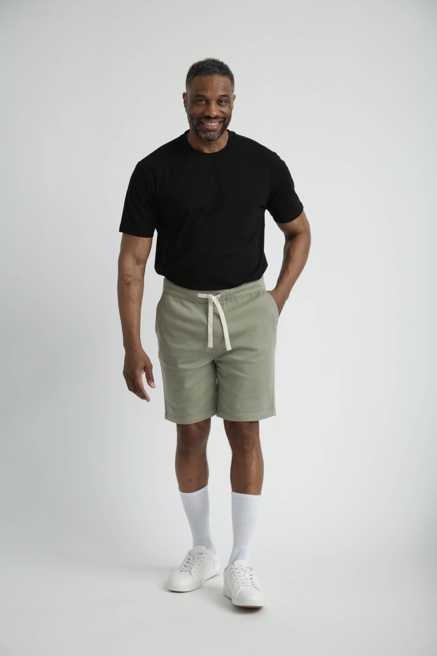 Everyday Comfort Shorts (Athletic Fit) / Sage (Light Green)