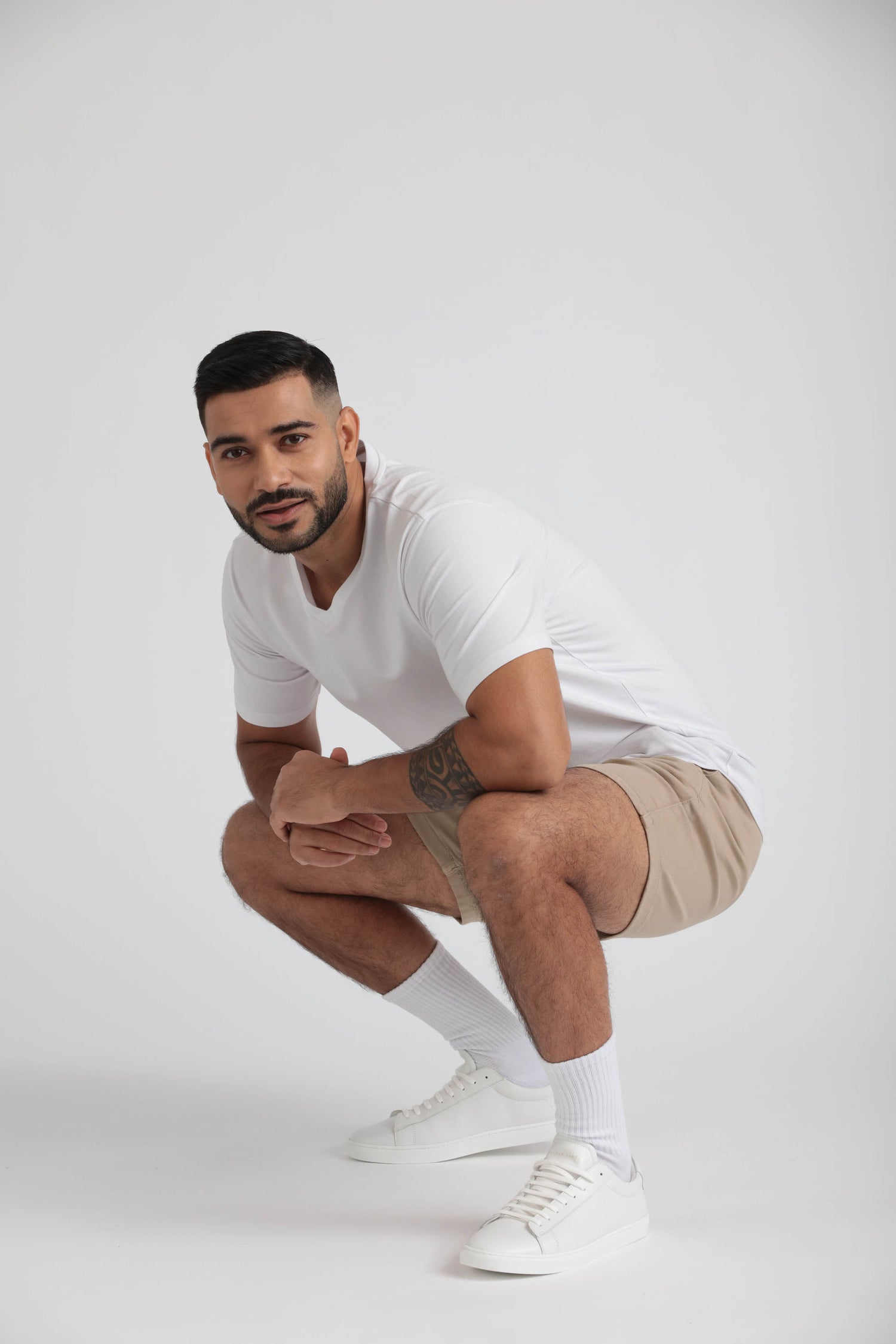 Everyday Comfort Shorts (Slim Fit) / Light Khaki