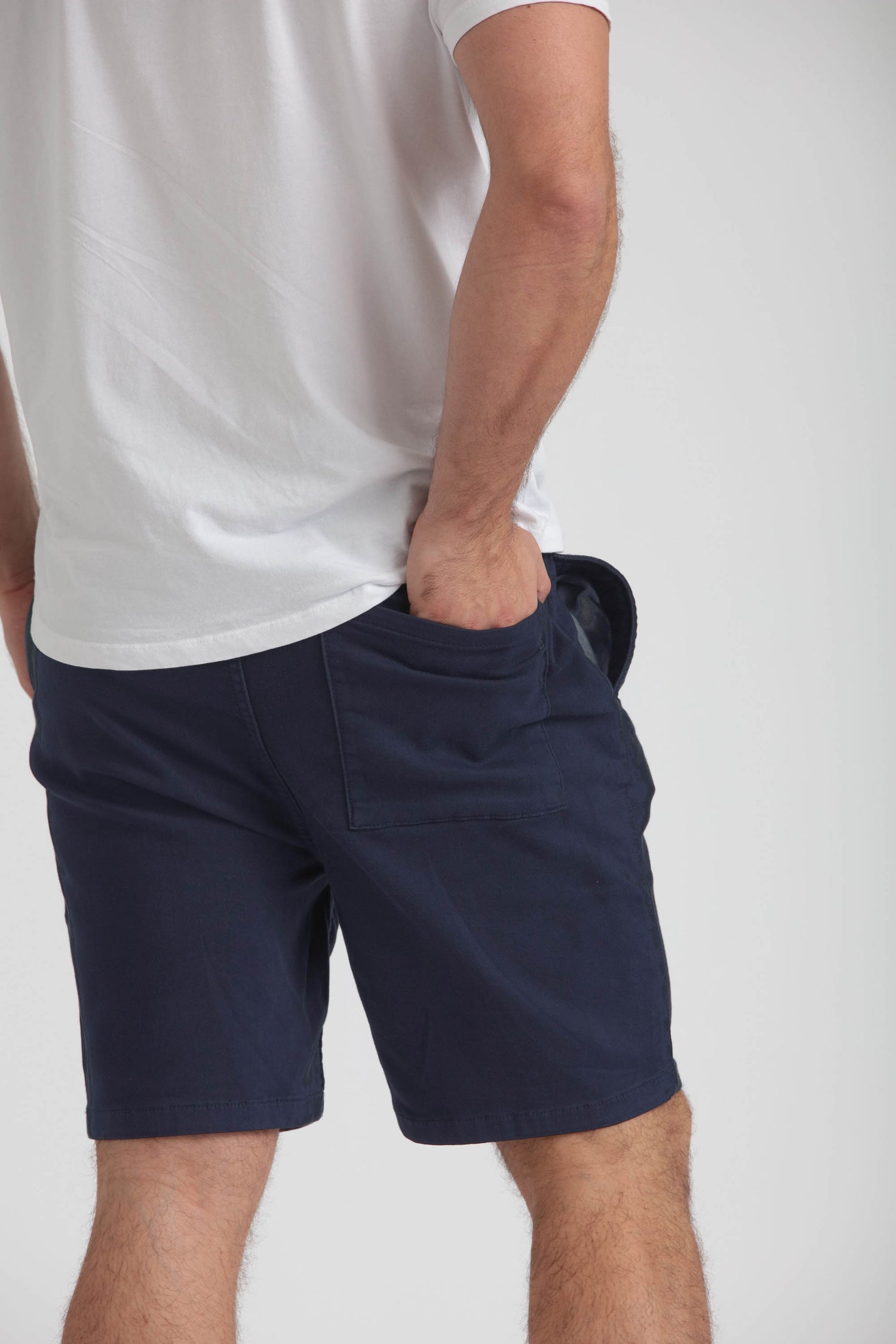 Everyday Comfort Shorts (Athletic Fit) / Dark Khaki & Navy