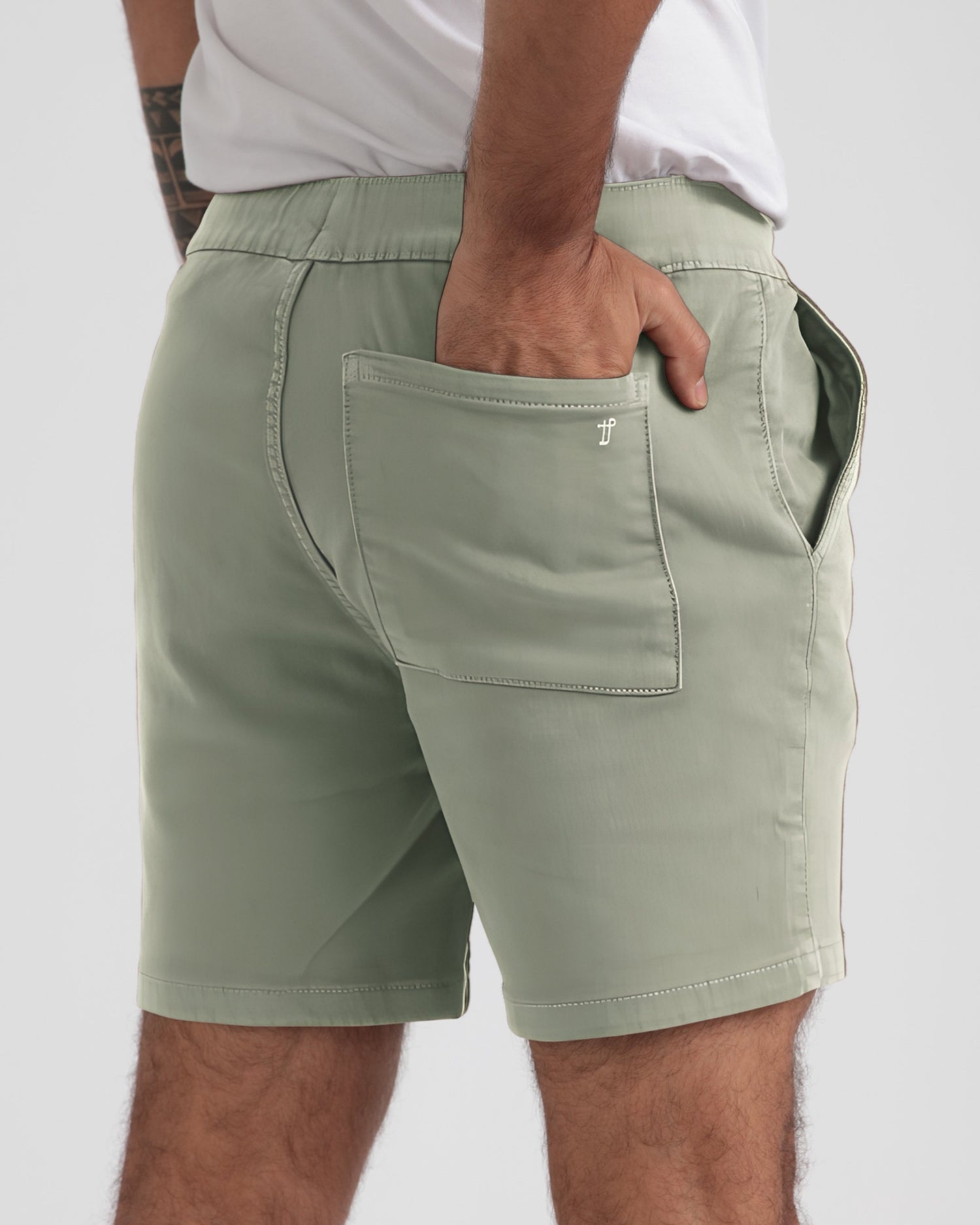 Everyday Comfort Shorts (Slim Fit) / Sage (Light Green)