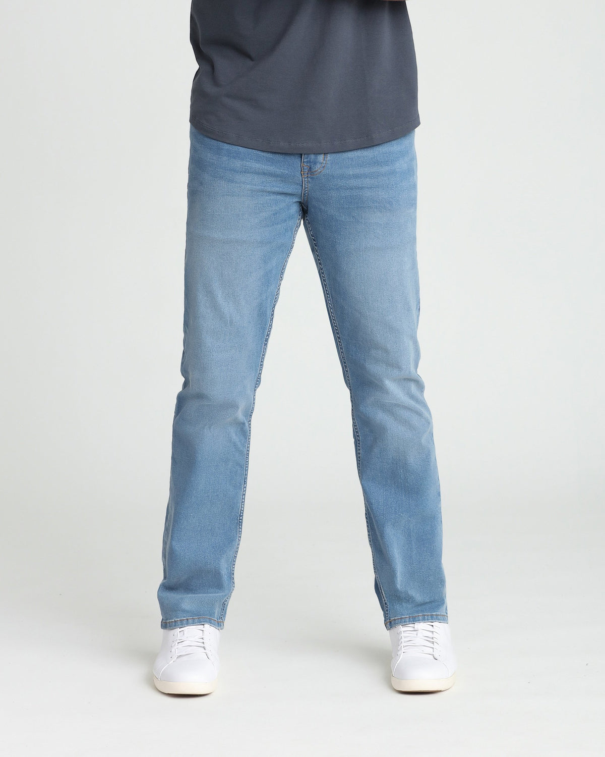 Athletic Fit / Joker (Light Indigo)