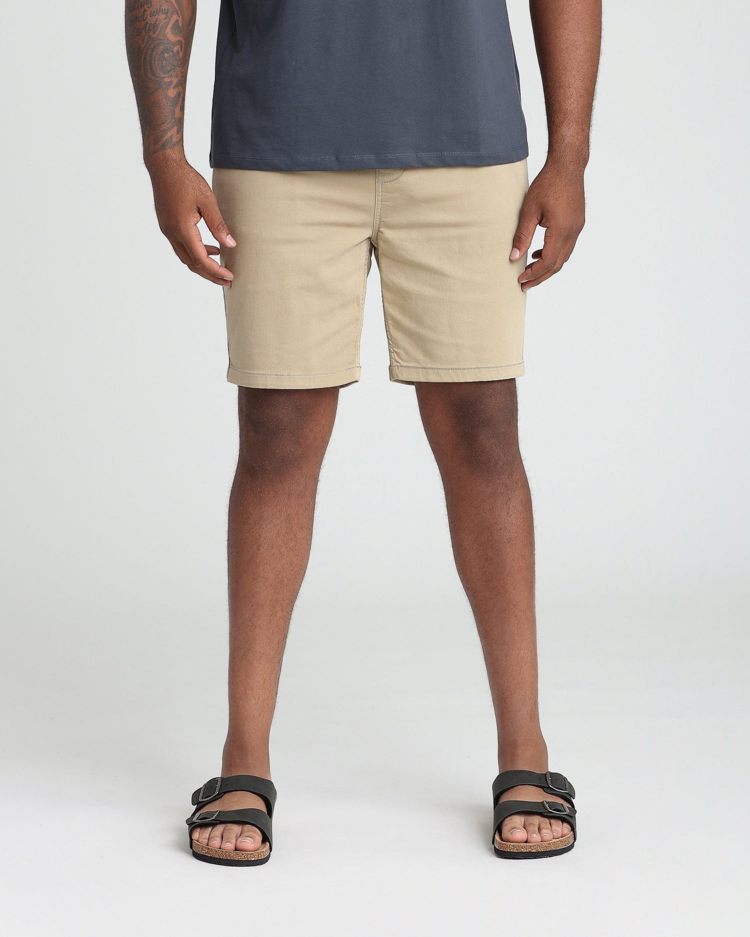 Everyday Comfort Shorts (Athletic Fit) / Light Khaki