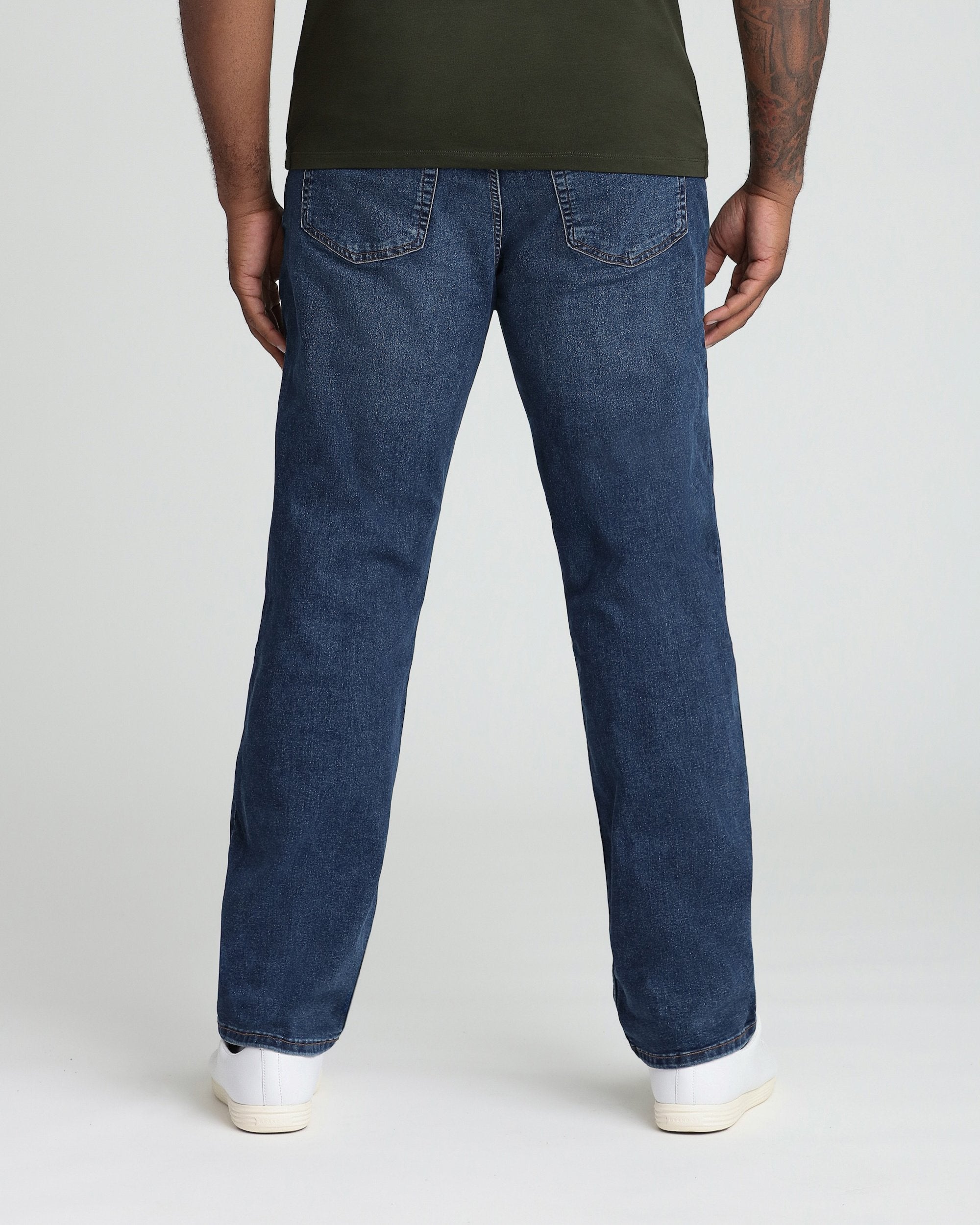 Loose Fit Jeans / Admiral - Medium Wash | The Perfect Jean