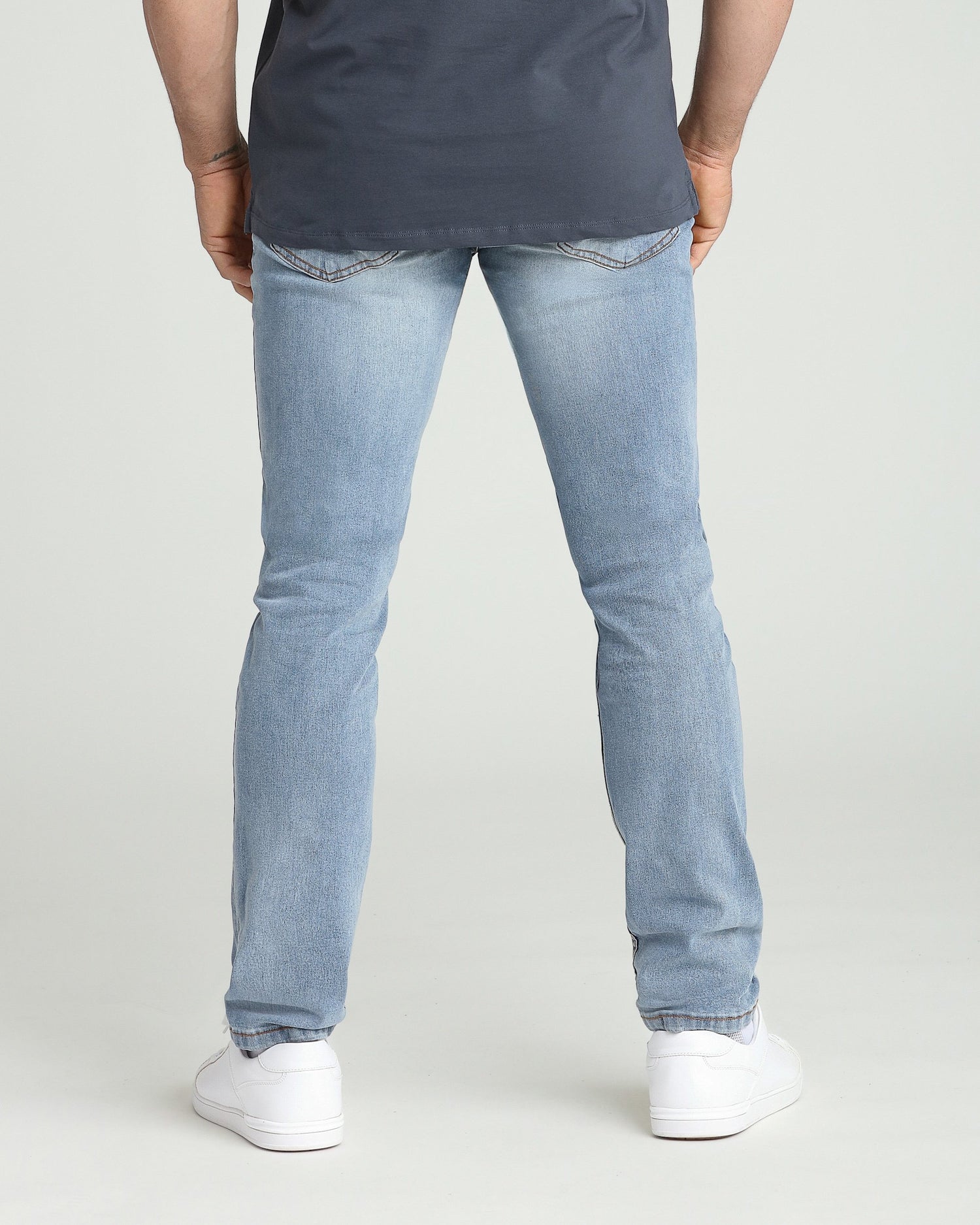 Athletic Fit / Ice (Ripped - Light Tint)