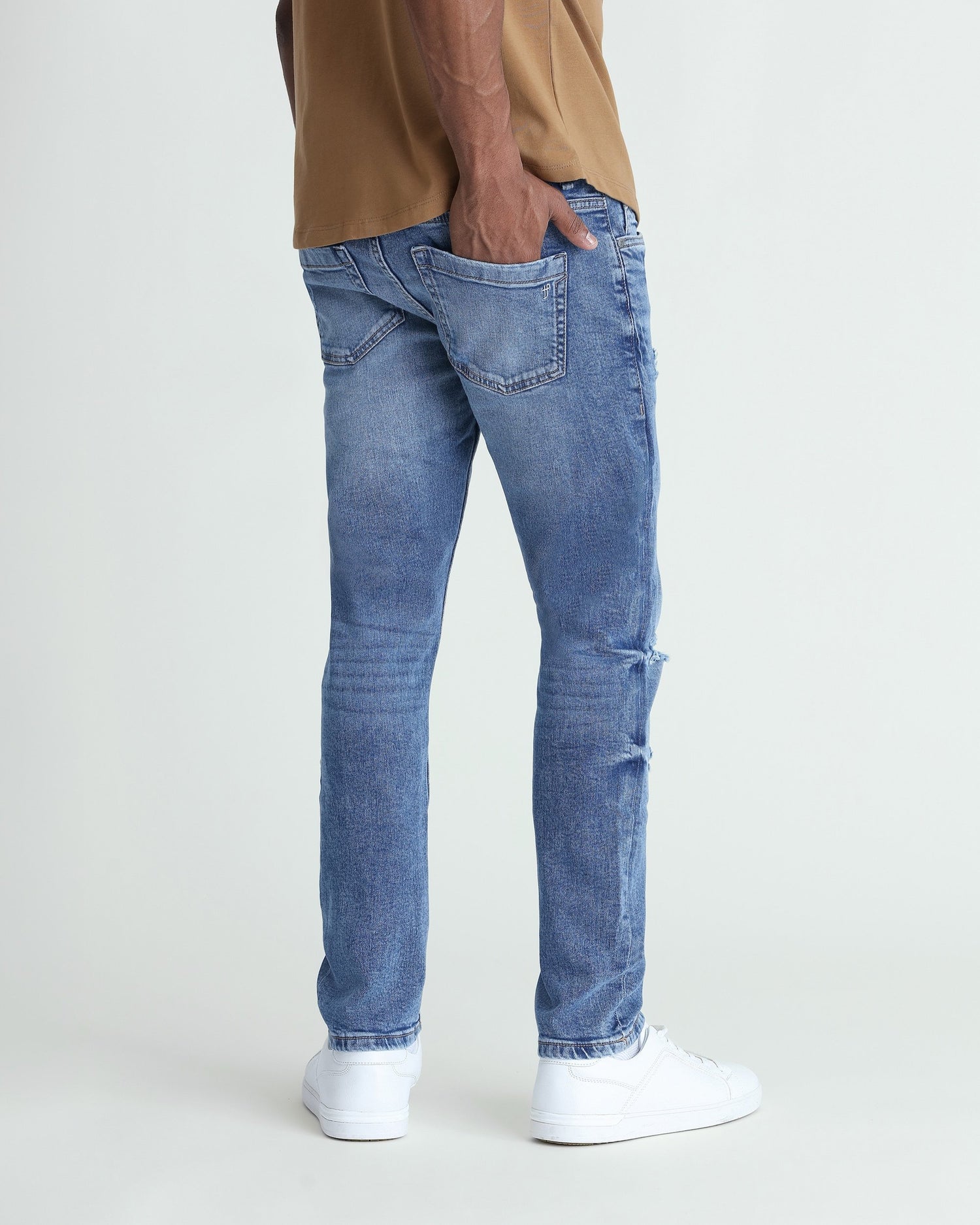 Skinny Fit / Glacier  (Ripped - Med Blue)