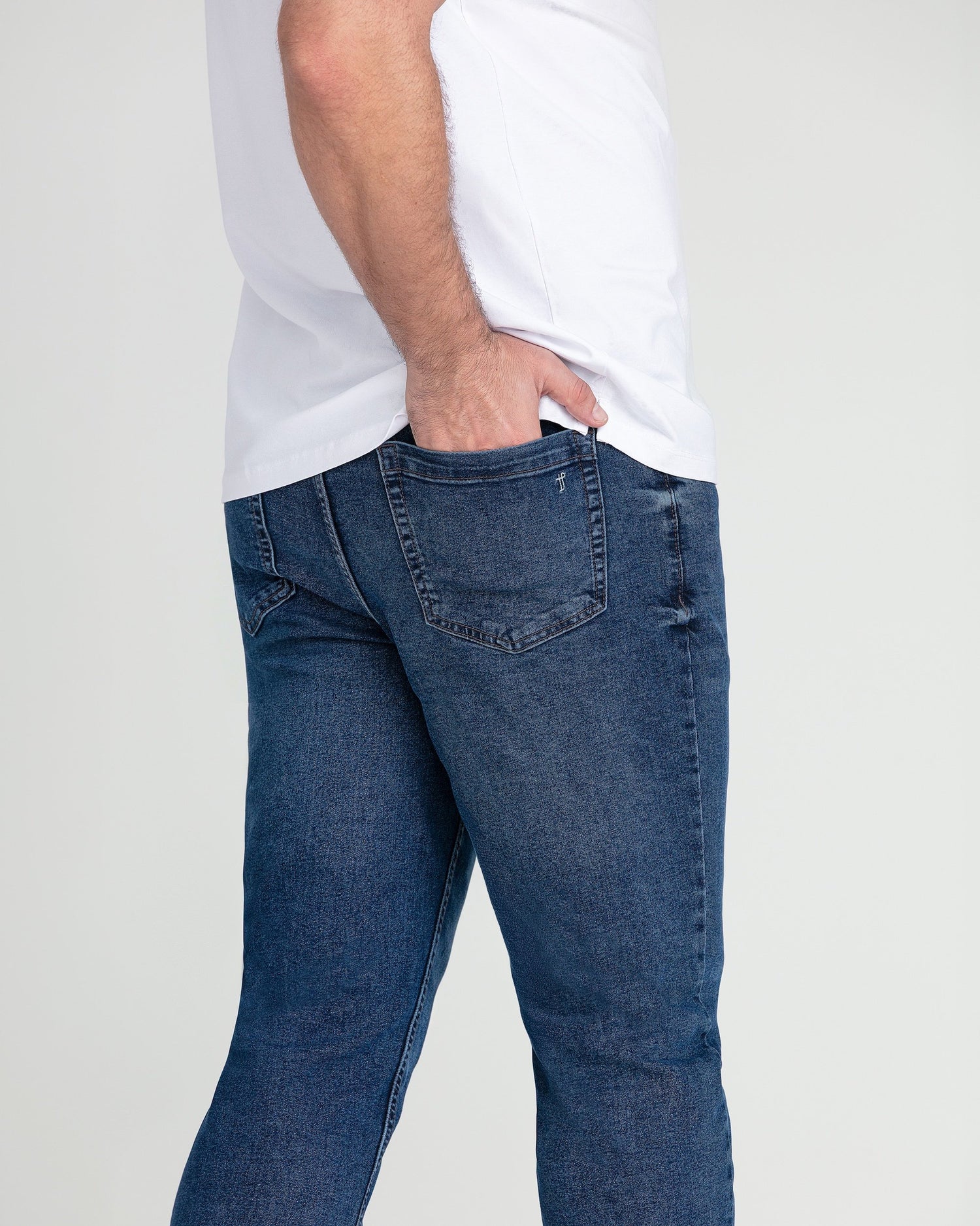 Slim Thick Fit / Admiral (Med Blue)