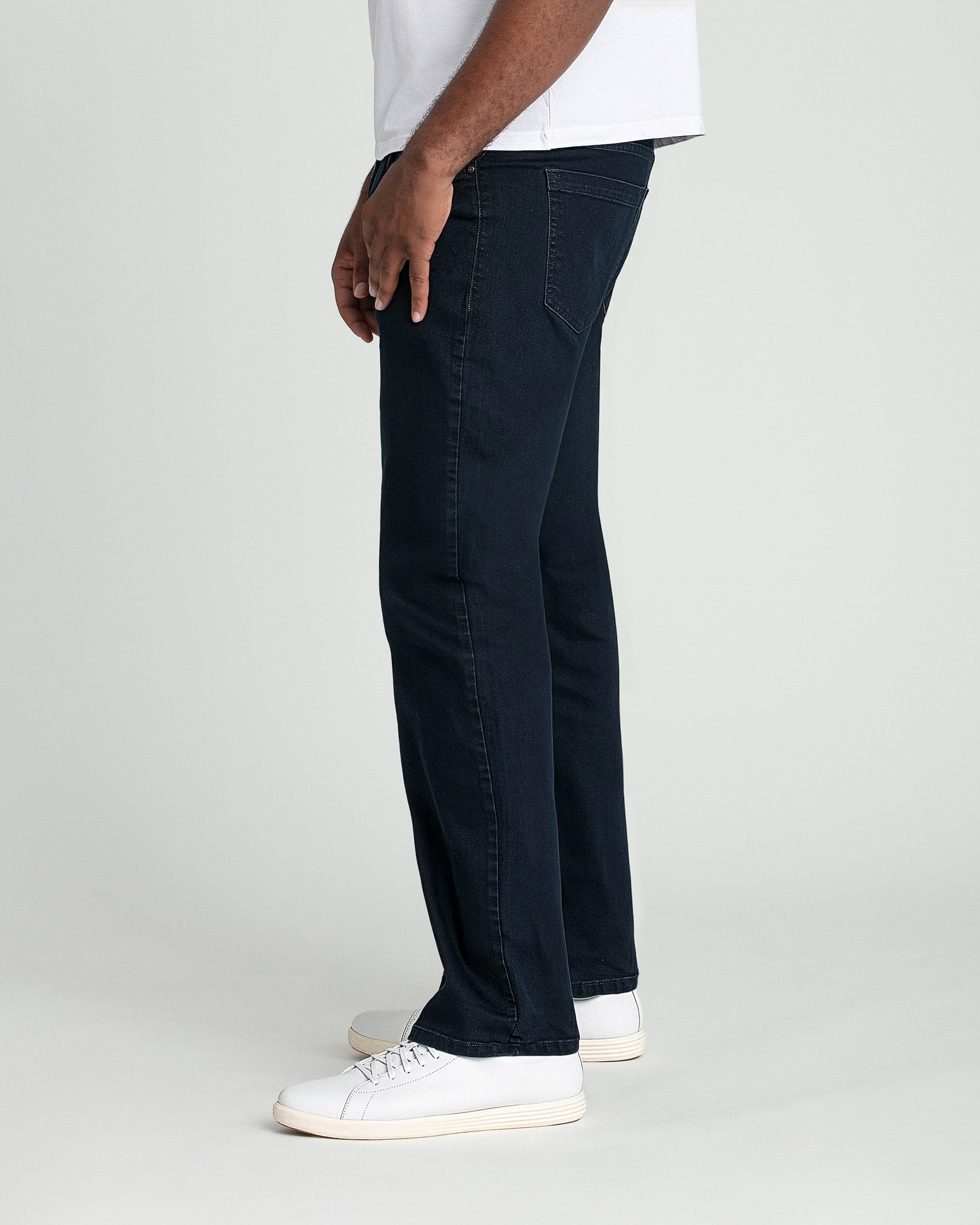 Relaxed (Thick Thicc) / Submarine Dark Wash Jeans | The Perfect Jean