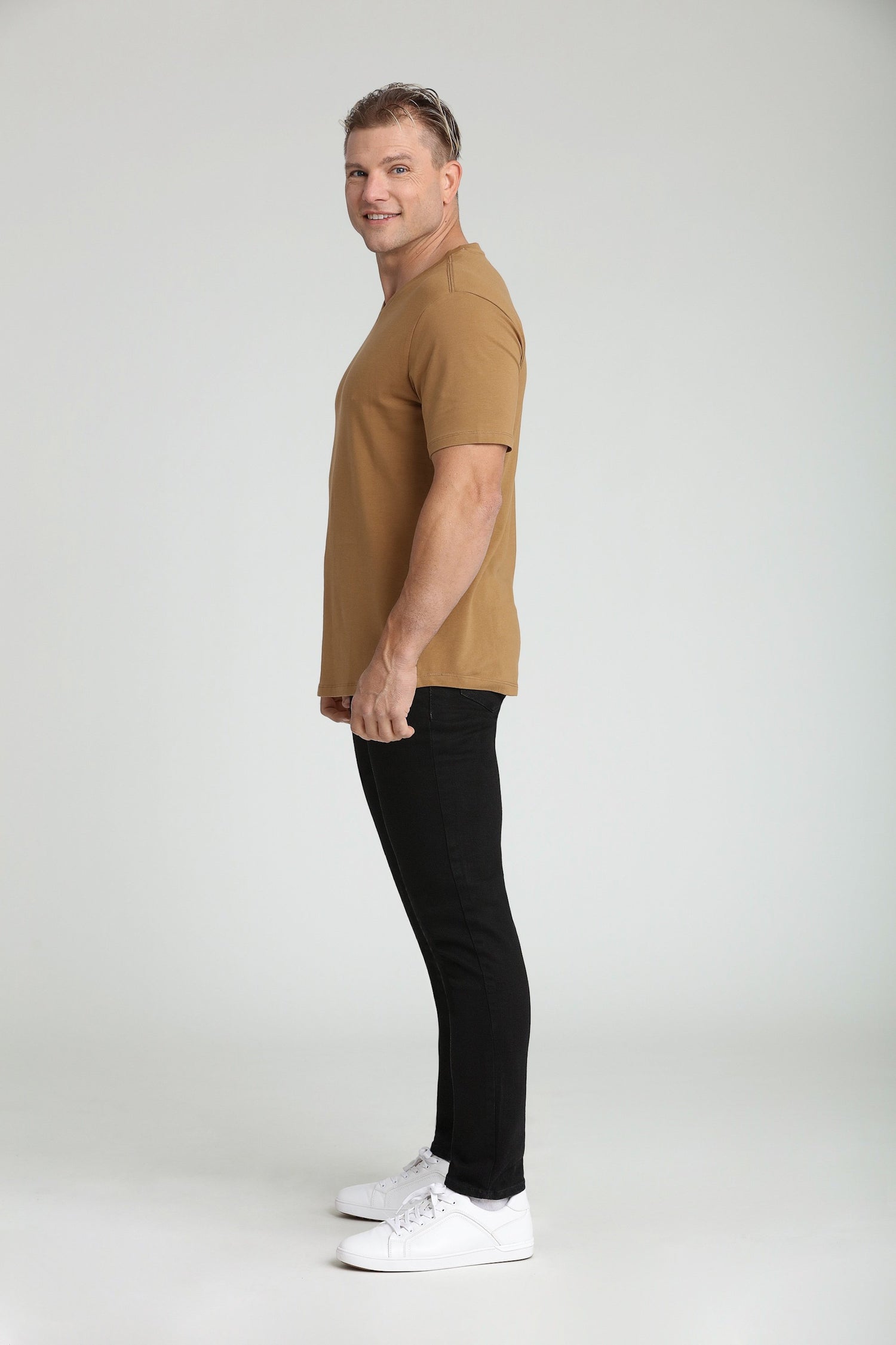 Slim Fit / Stealth  (Black)