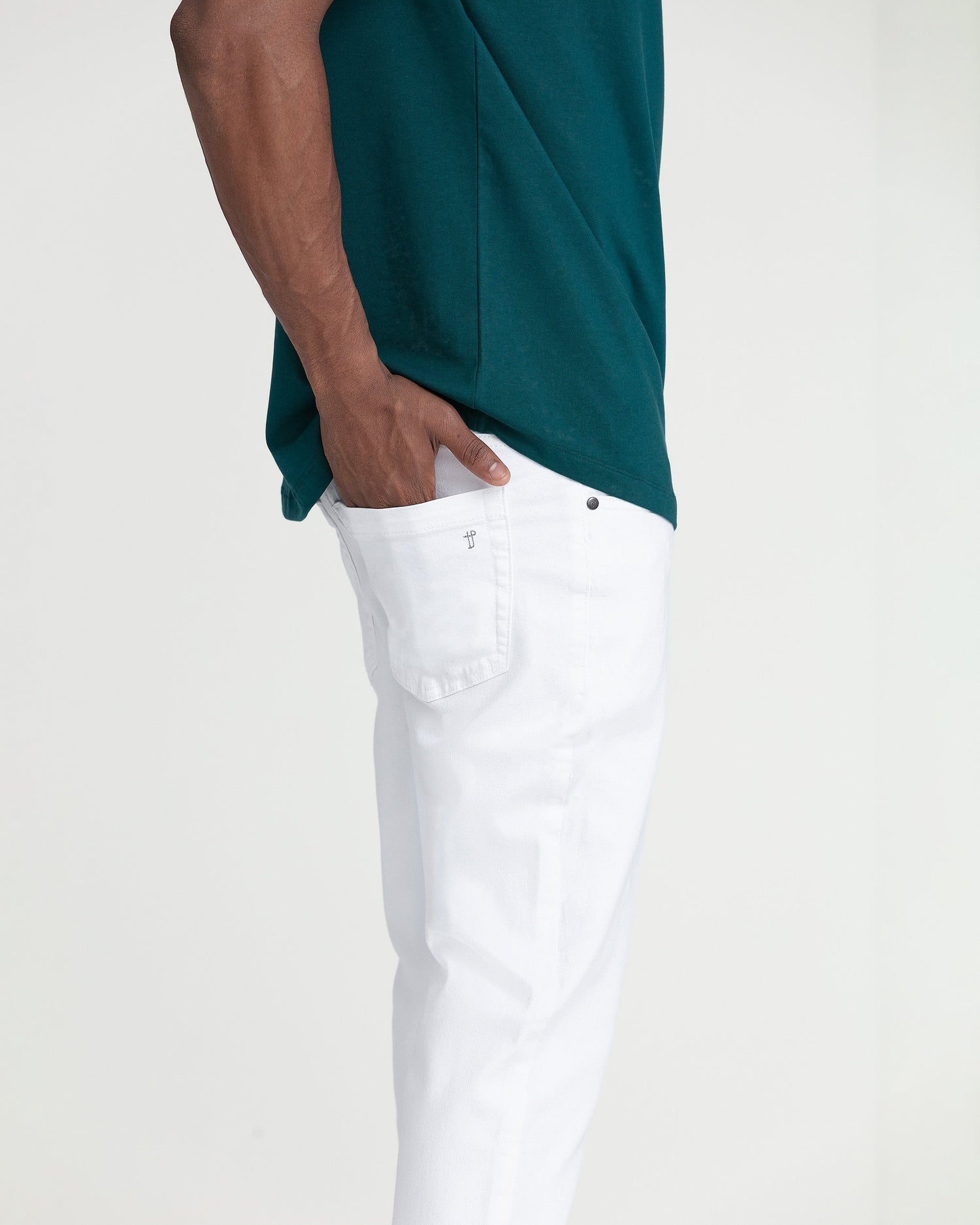 Slim Fit / Blanco (White)