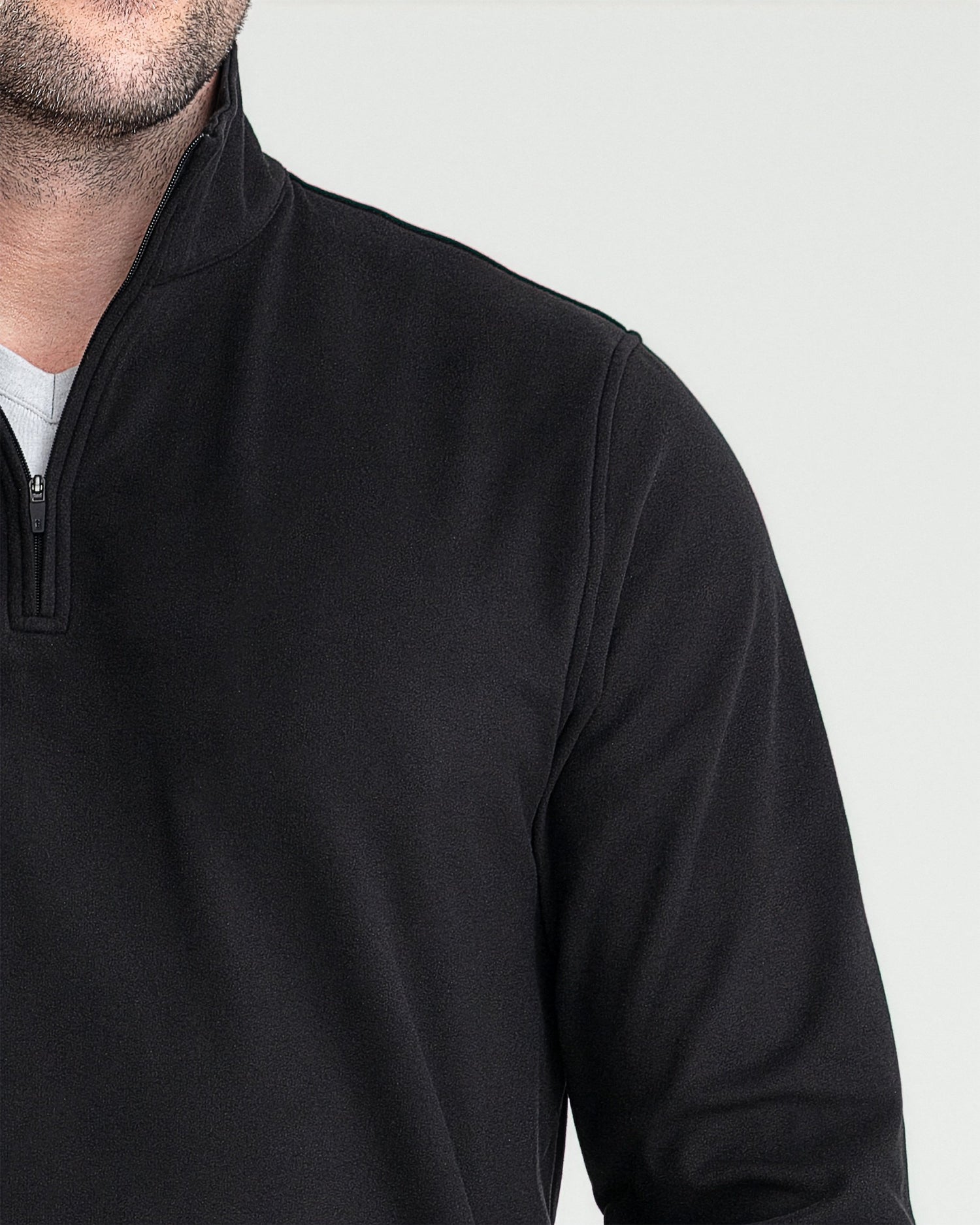 Quarter Zip Pullover / Black