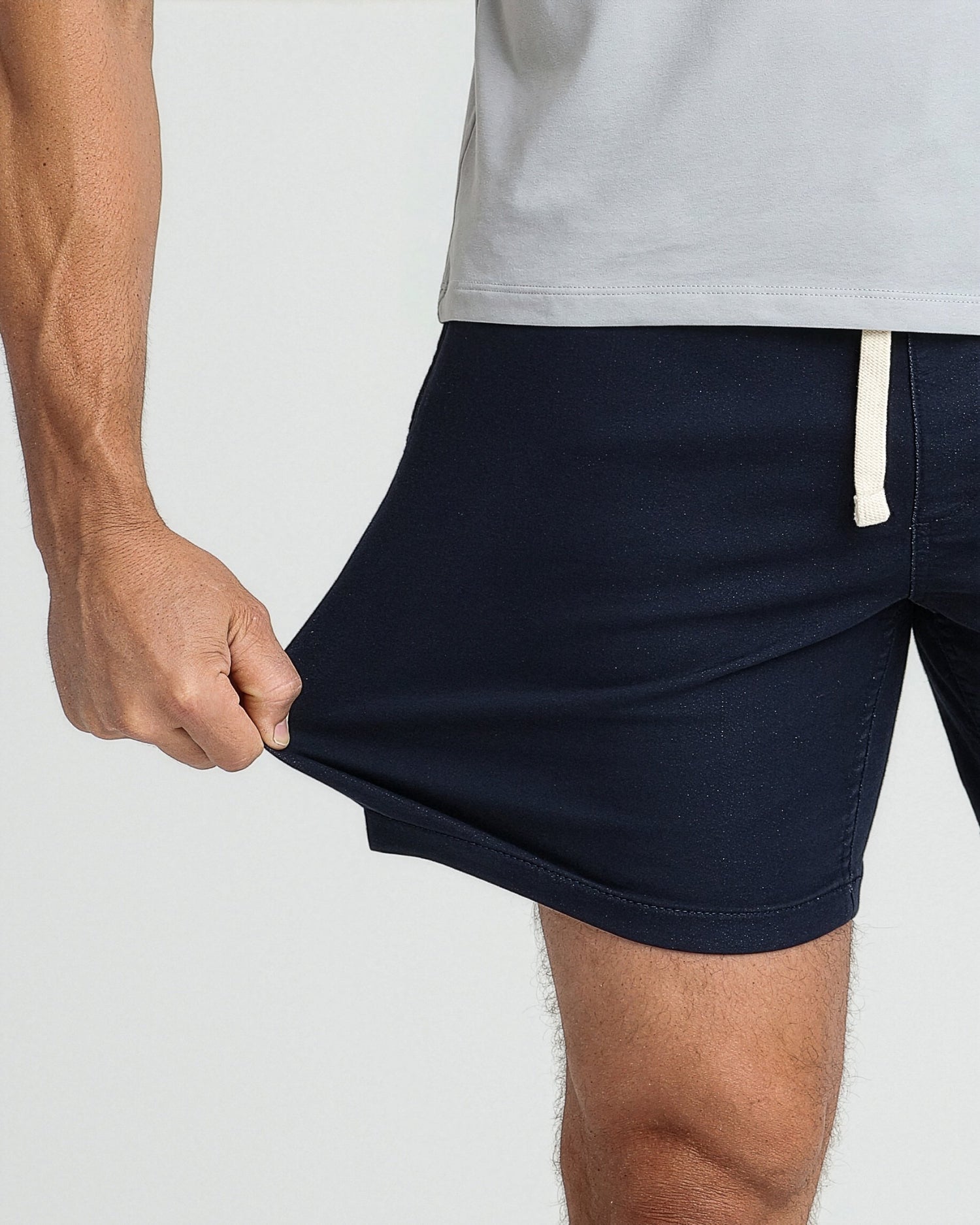 Everyday Comfort Shorts (Slim Fit) / Navy