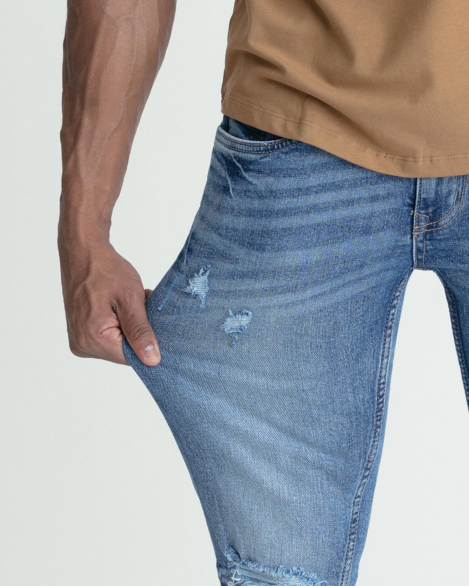 Skinny Fit / Glacier  (Ripped - Med Blue)