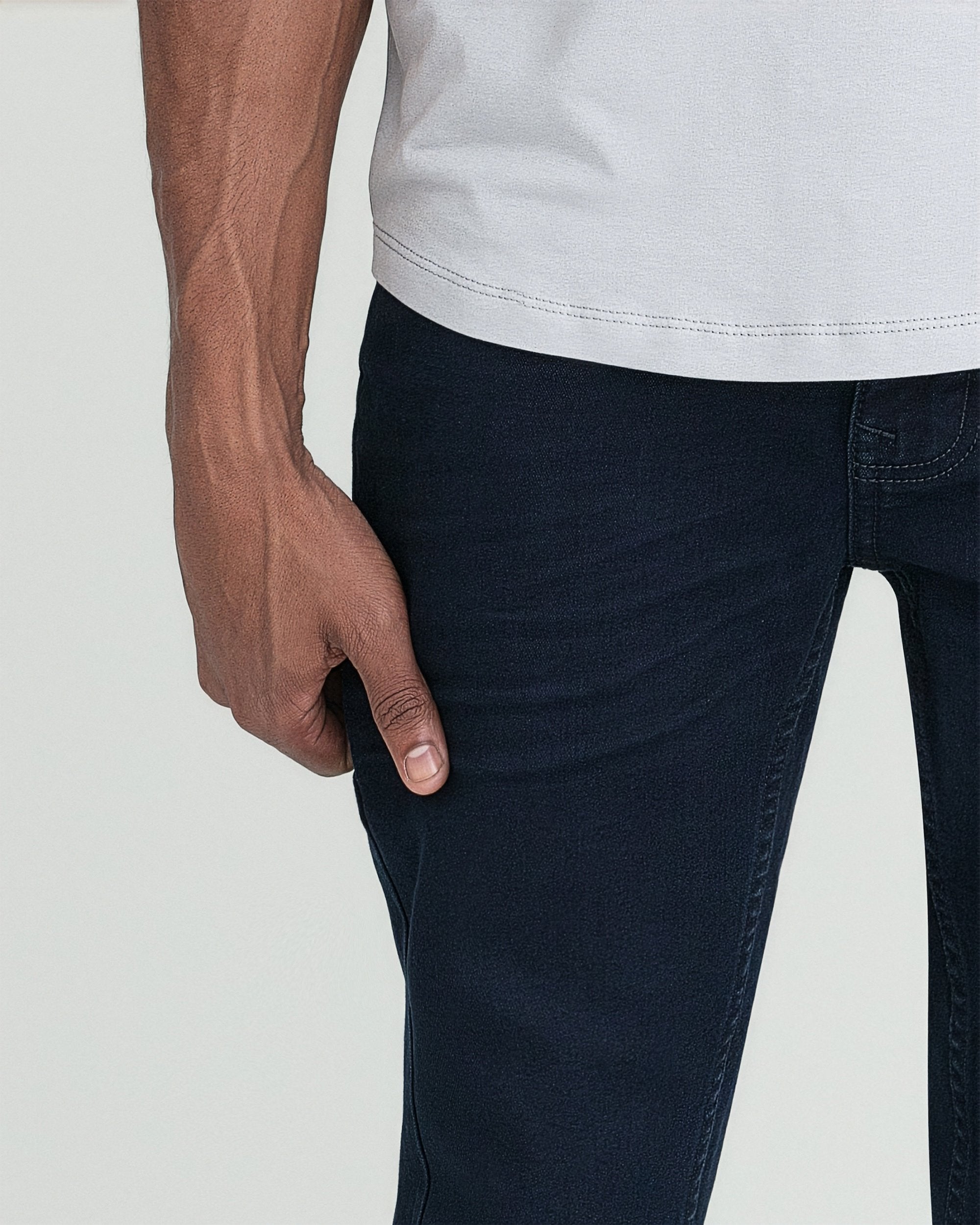 Slim Fit / Submarine Dark Wash Jeans | The Perfect Jean
