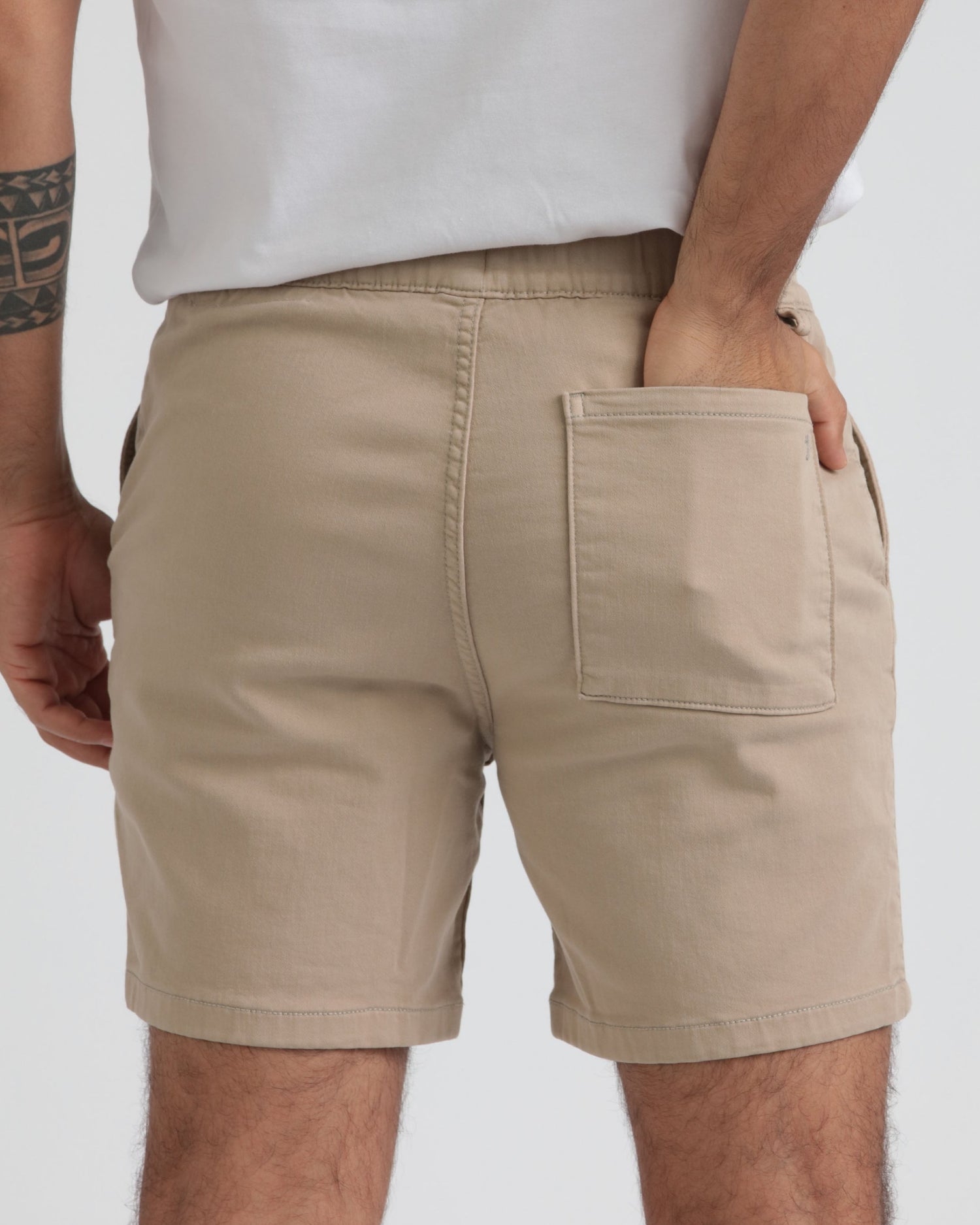 Everyday Comfort Shorts (Athletic Fit) / Dark Khaki & Navy