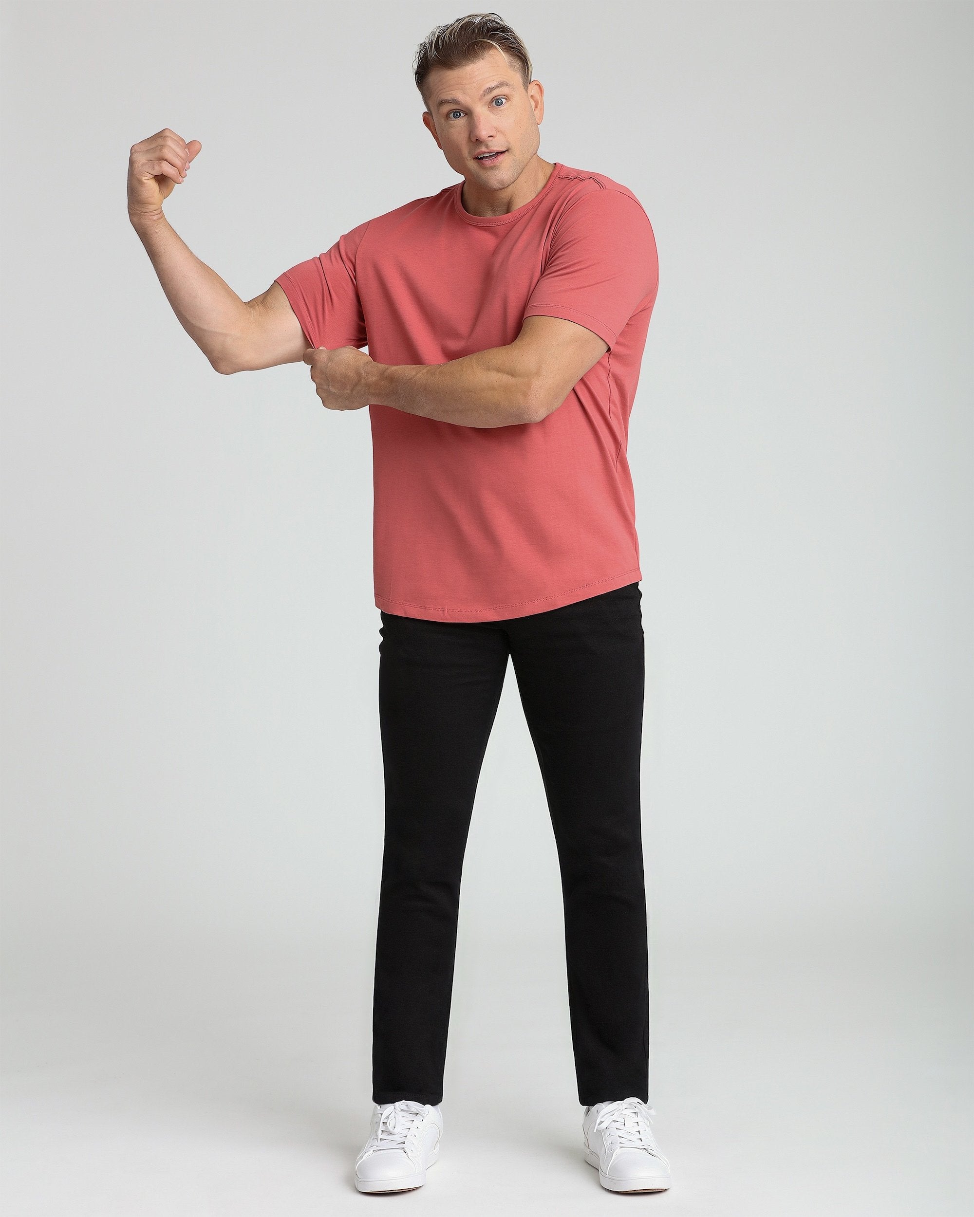 Crew Neck / Nantucket Red T-Shirt | The Perfect Jean
