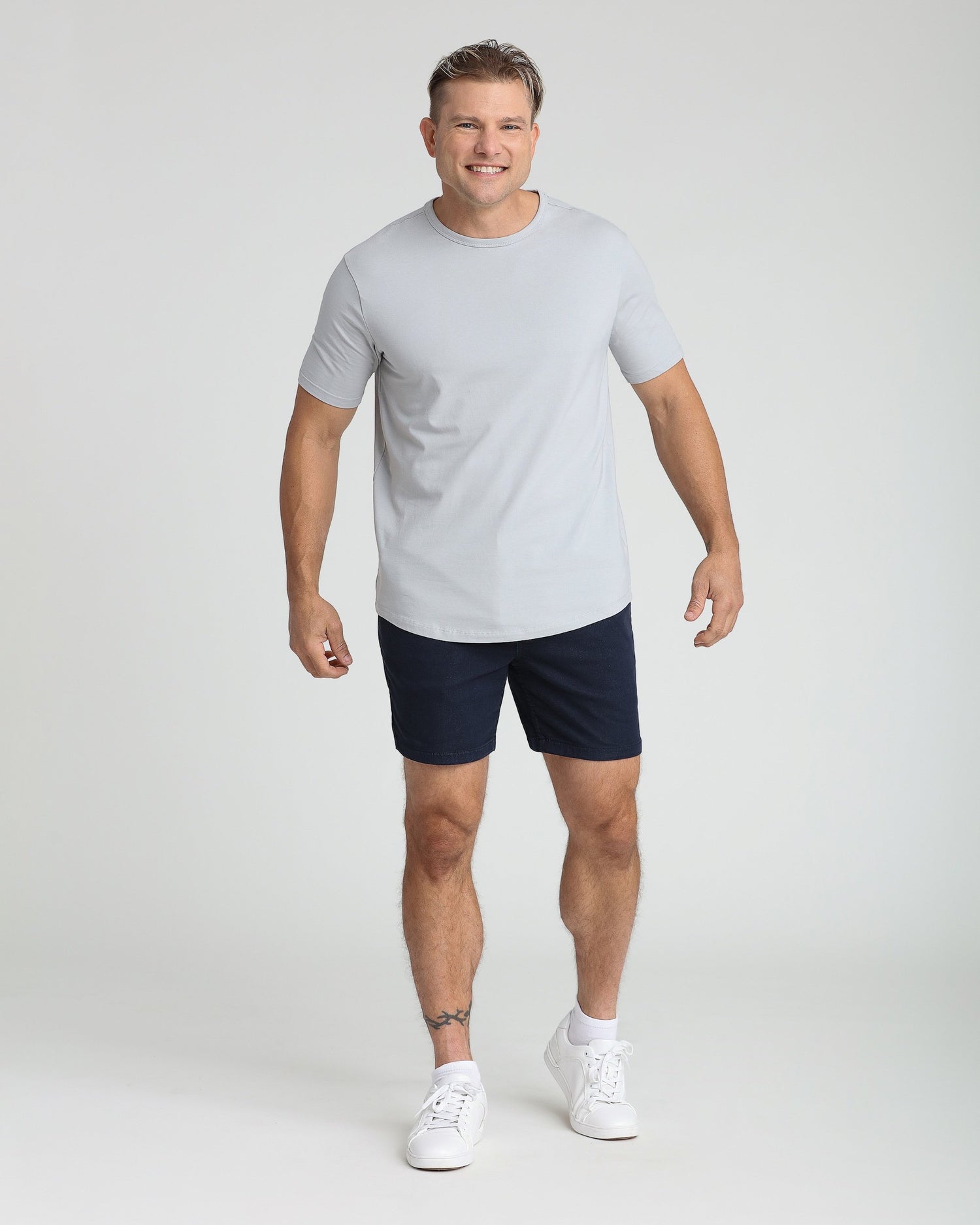 Everyday Comfort Shorts (Slim Fit) / Navy