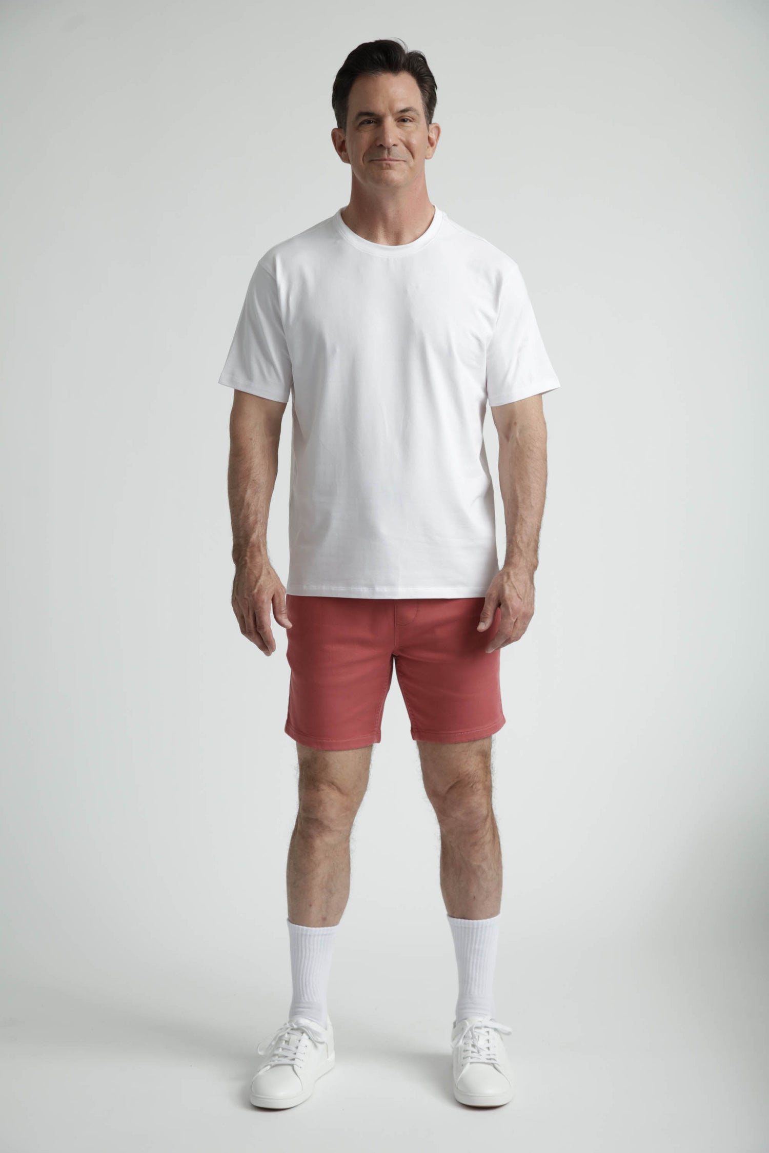 Everyday Comfort Shorts (Slim Fit) / Nantucket Red