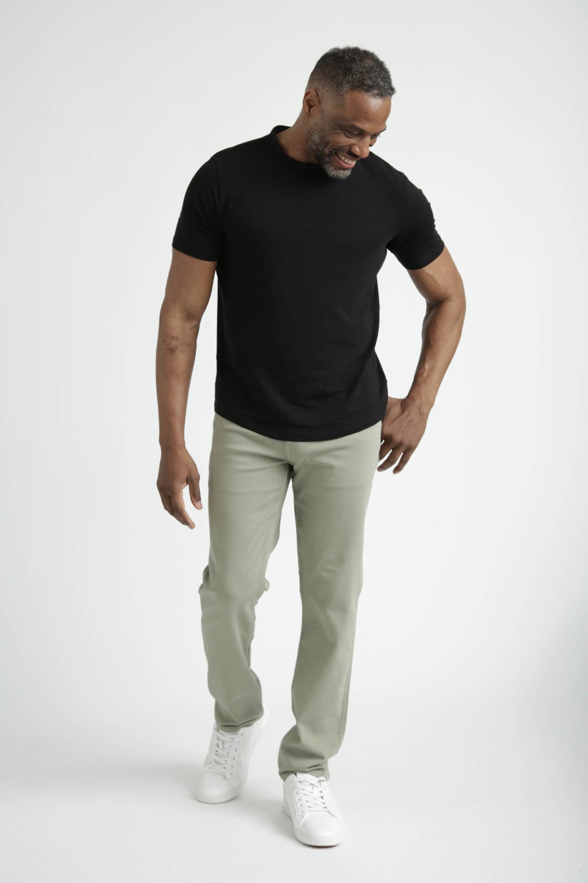 Athletic Fit / Denkhaki™ Sage (Light Green)