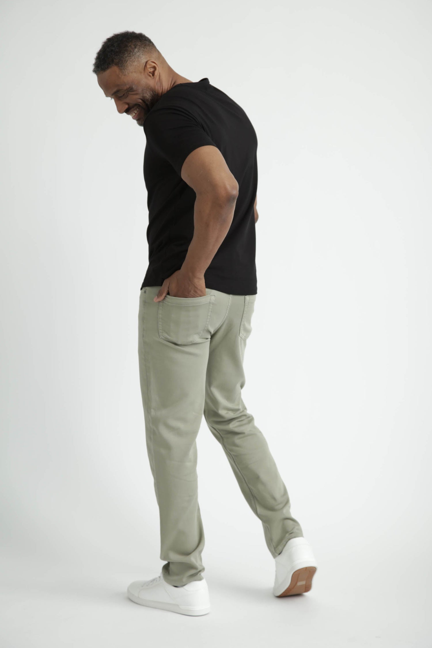 Athletic Fit / Denkhaki™ Sage (Light Green)