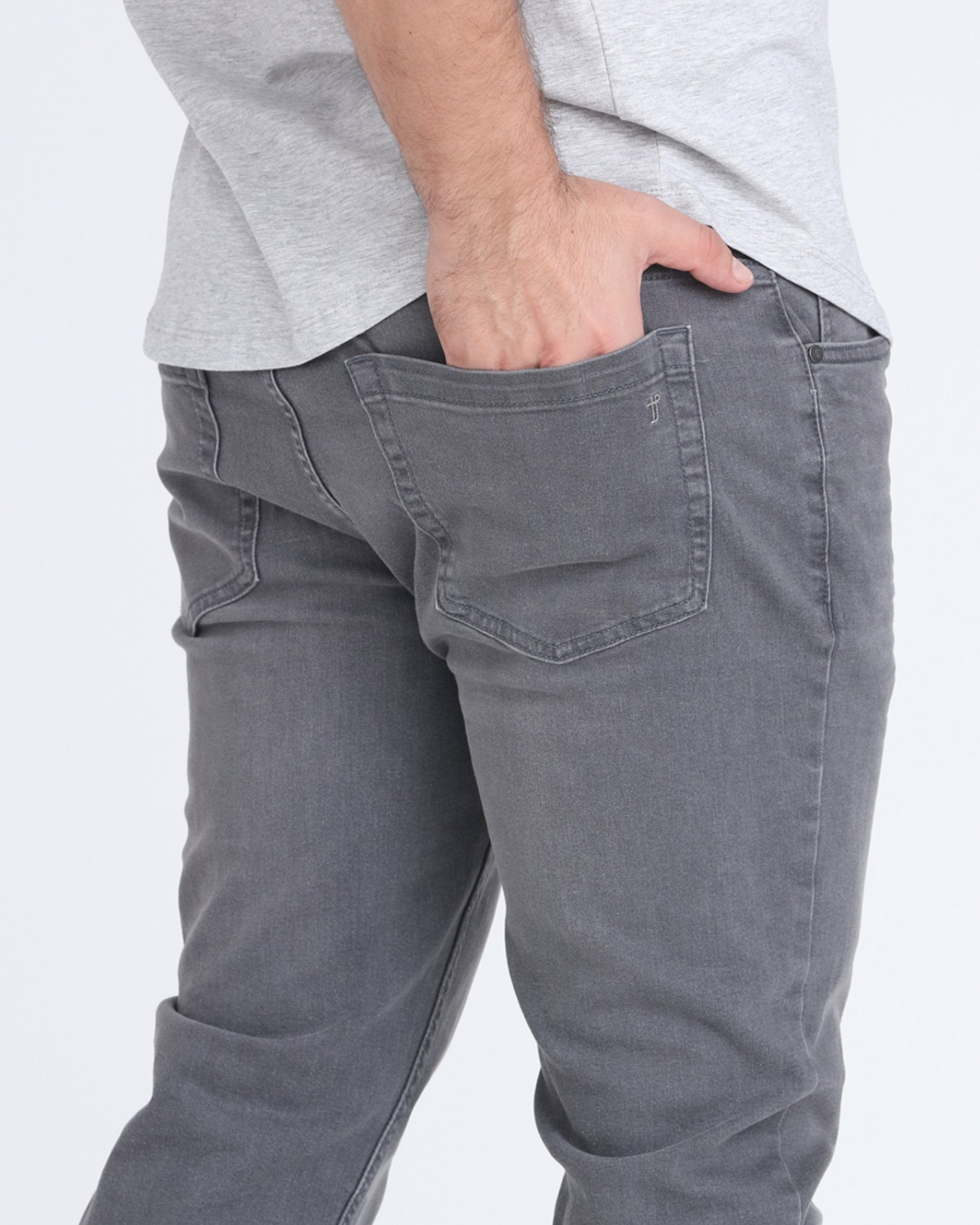 Relaxed Slim Jeans / Miner - Grey | The Perfect Jean