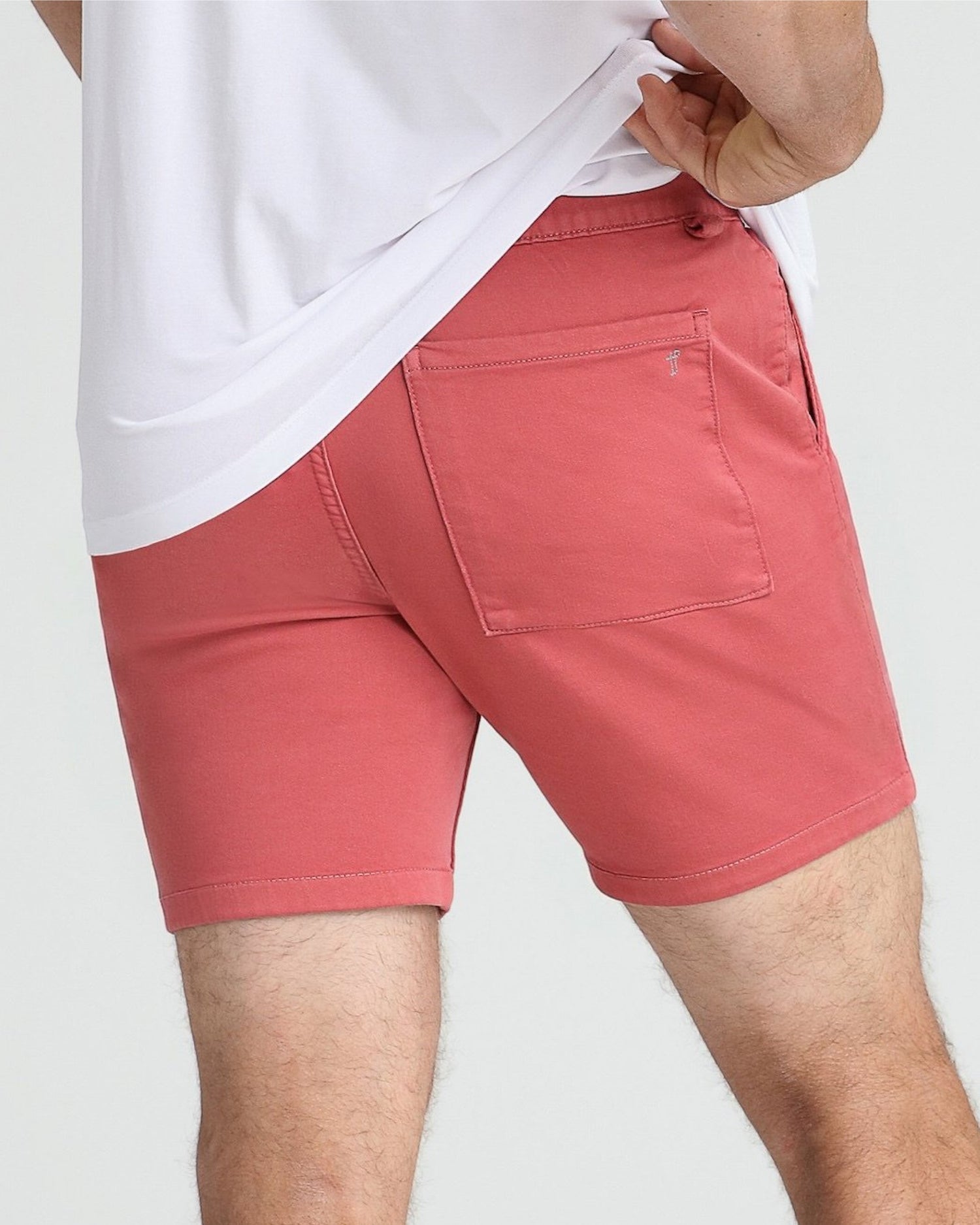Everyday Comfort Shorts (Slim Fit) / Nantucket Red