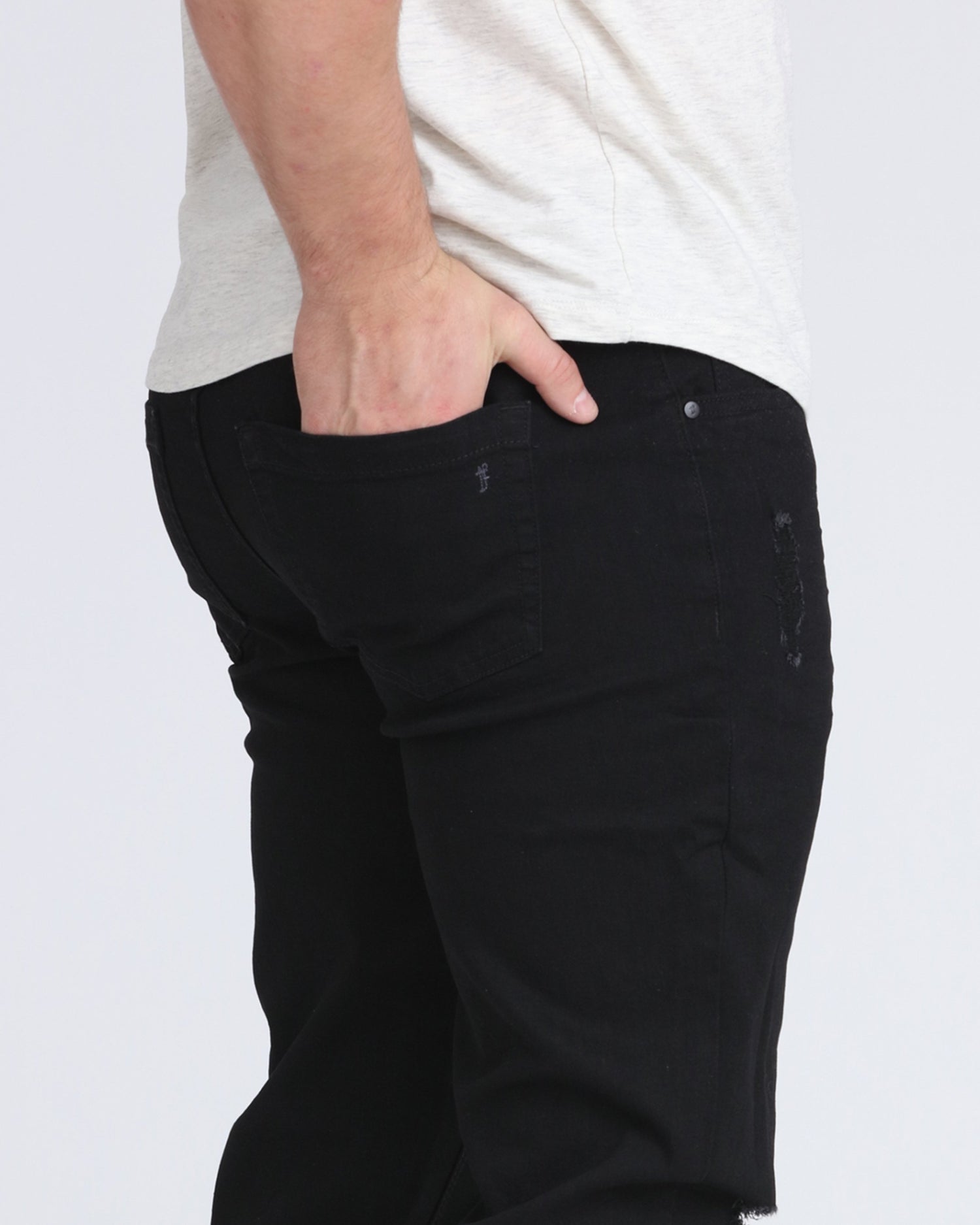 Slim Fit / Slash (Ripped Black)
